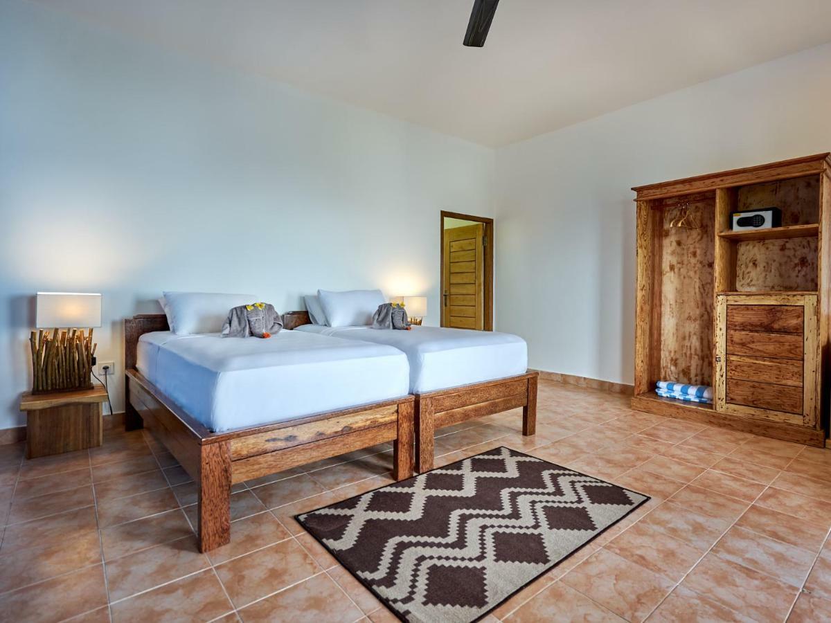 Vienna Beach Resort Amed Kültér fotó