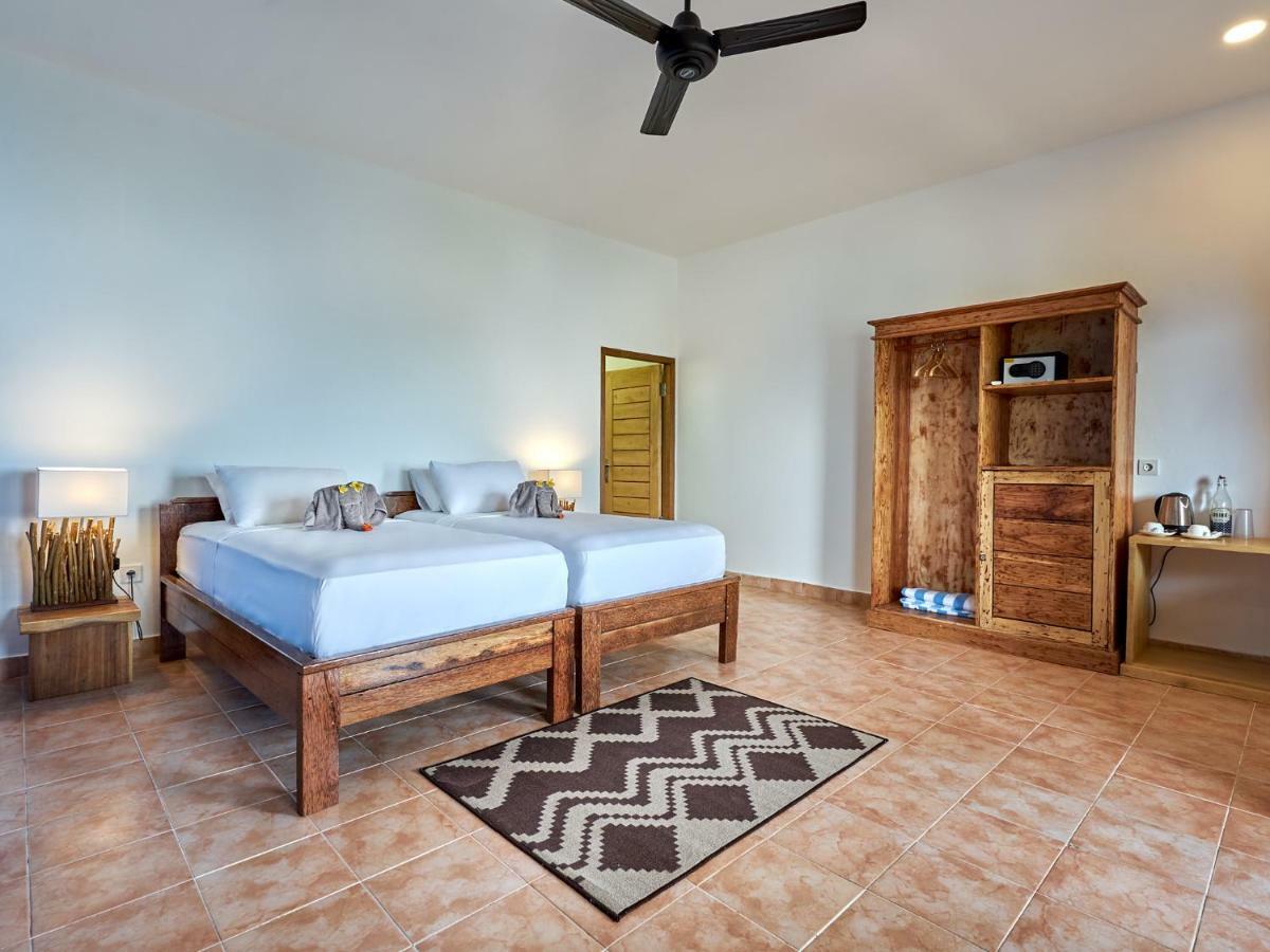 Vienna Beach Resort Amed Kültér fotó