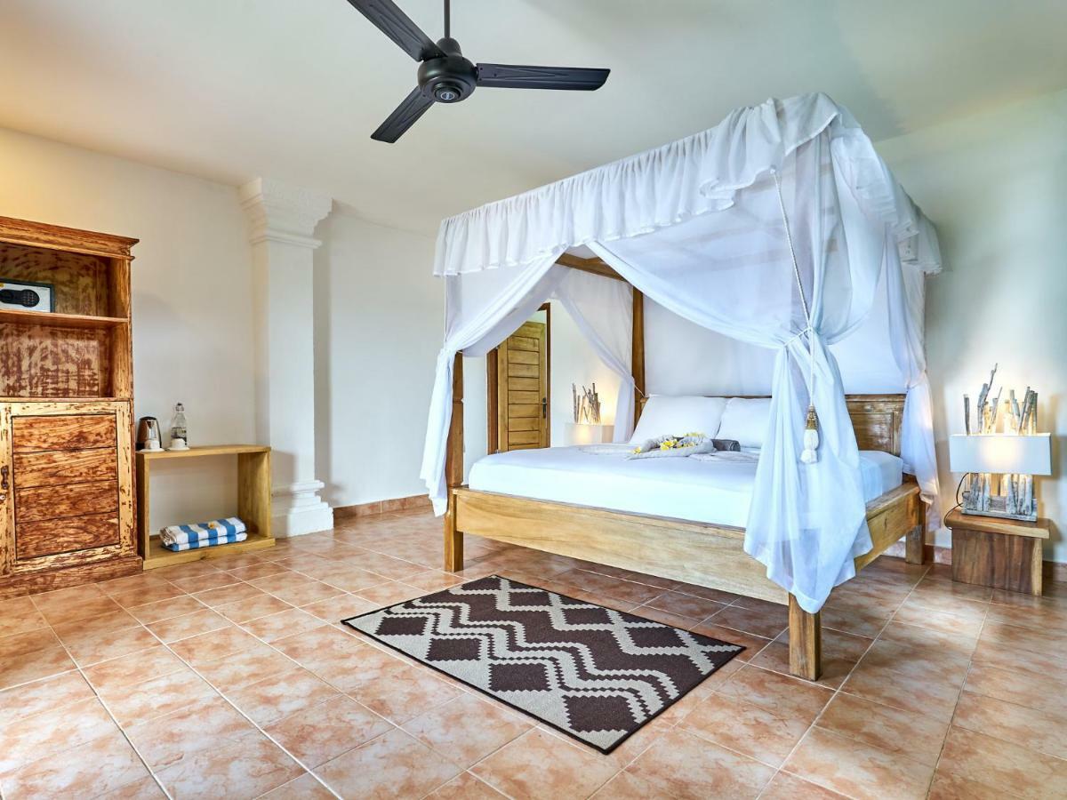 Vienna Beach Resort Amed Kültér fotó